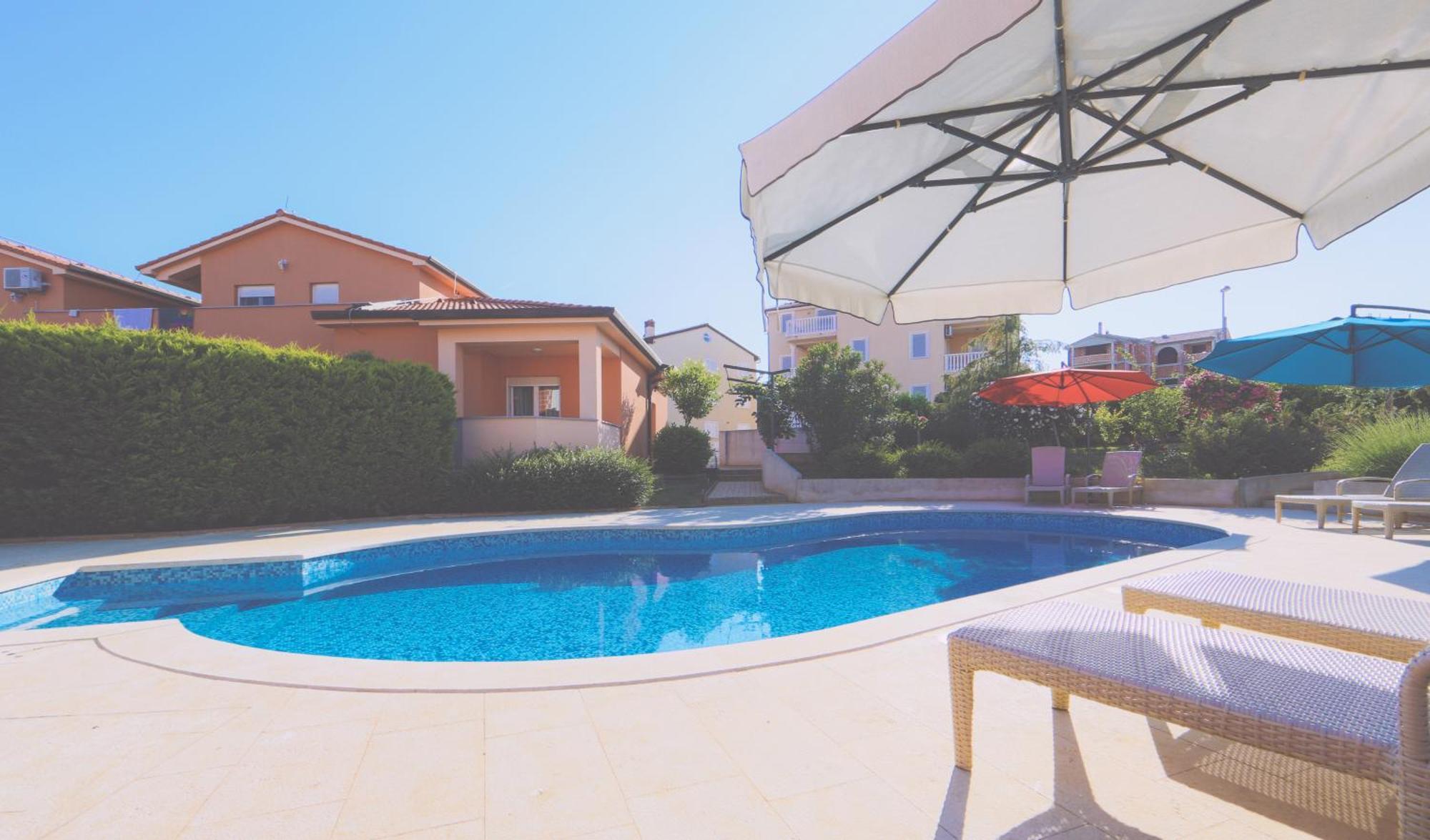 Apartments Meri Liznjan Ngoại thất bức ảnh